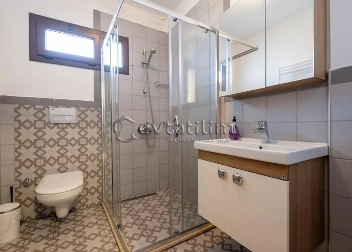 Villa Castle By Evtatilim