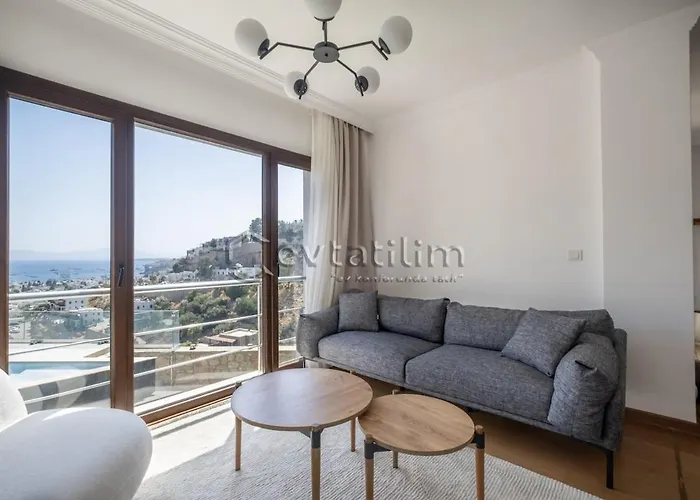 Villa Castle By Evtatilim