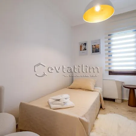 Castle By Evtatilim *