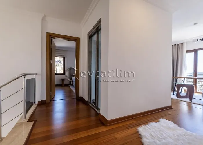 Castle By Evtatilim Villa