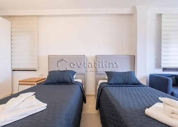 Castle By Evtatilim *