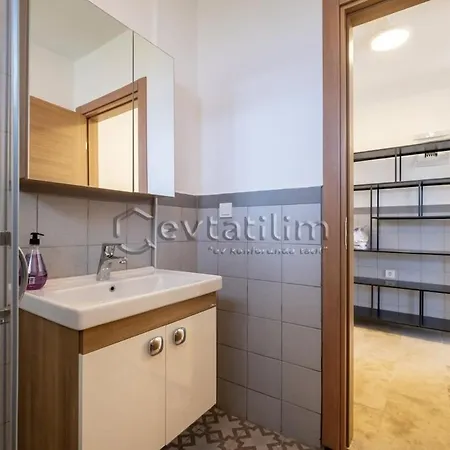 别墅 Castle By Evtatilim *