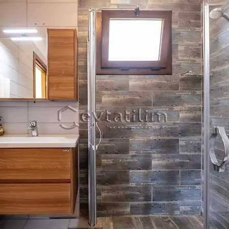 别墅 Castle By Evtatilim *