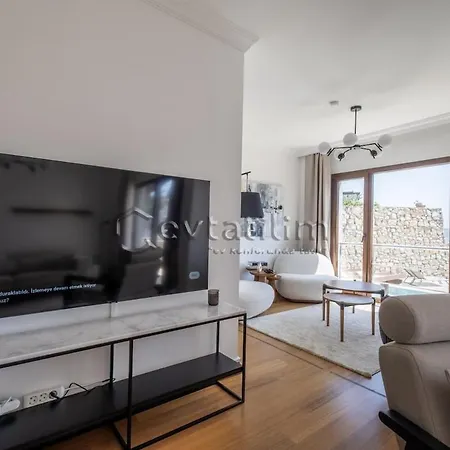 Βίλα Castle By Evtatilim *